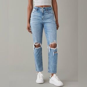 American Eagle Outfitters Mom Jeans